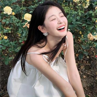 蜜蜂少女队3海报